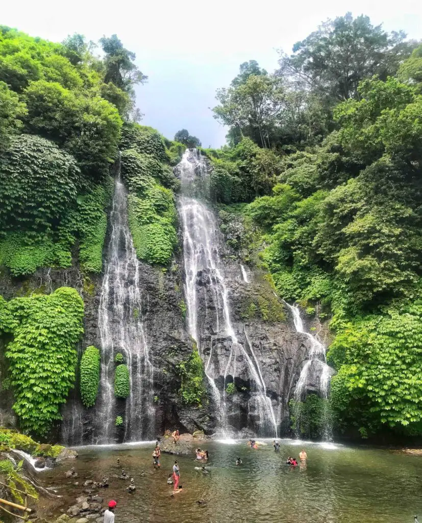 banyumala-twin-waterfalls