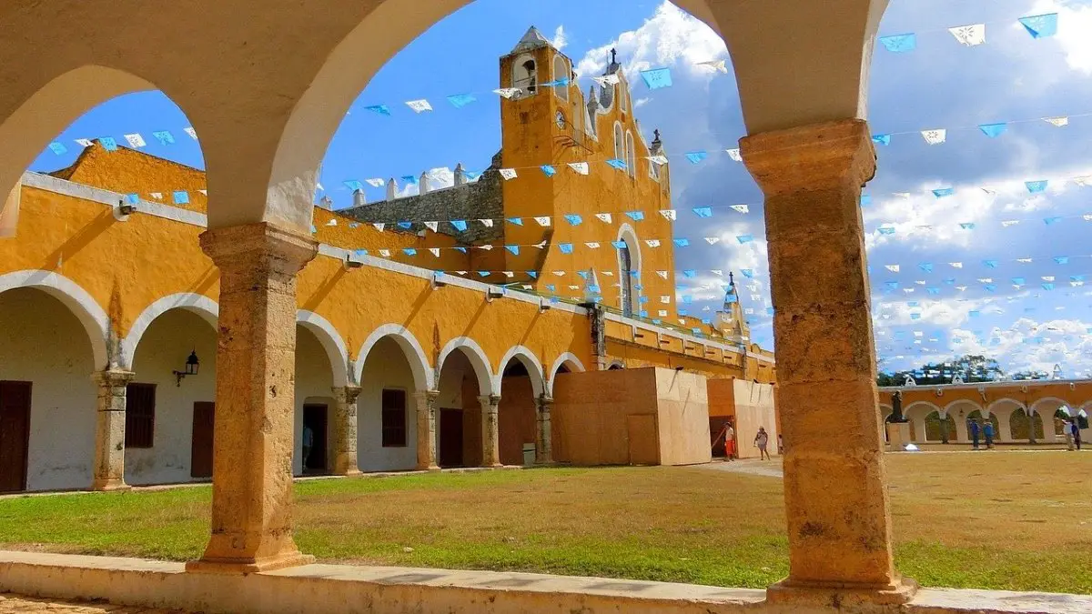 A photo of Wander the Spanish colonial city of Izamal