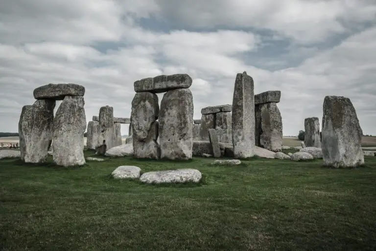 How to Visit Stonehenge for Free in 2023