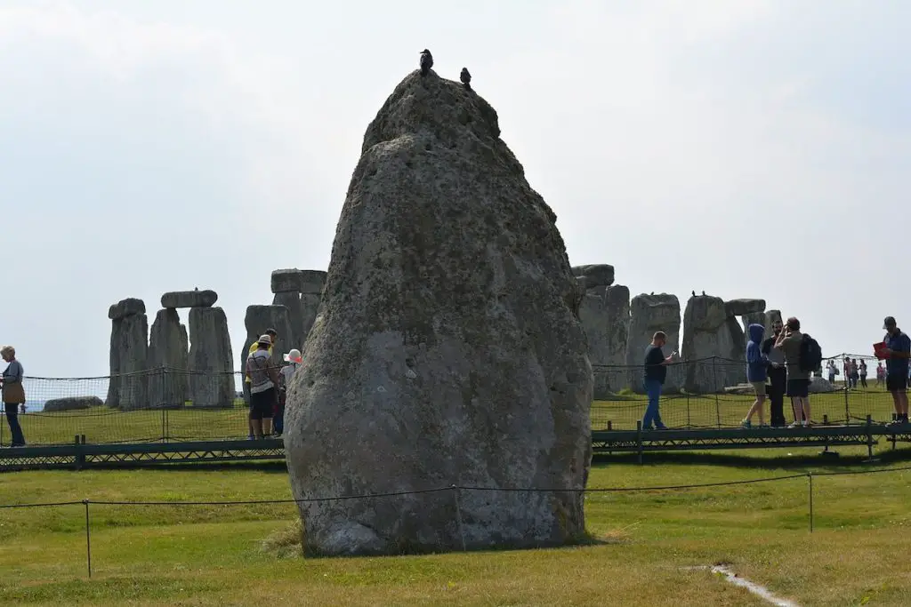 Stonehenge_from_the_Heel_Stone