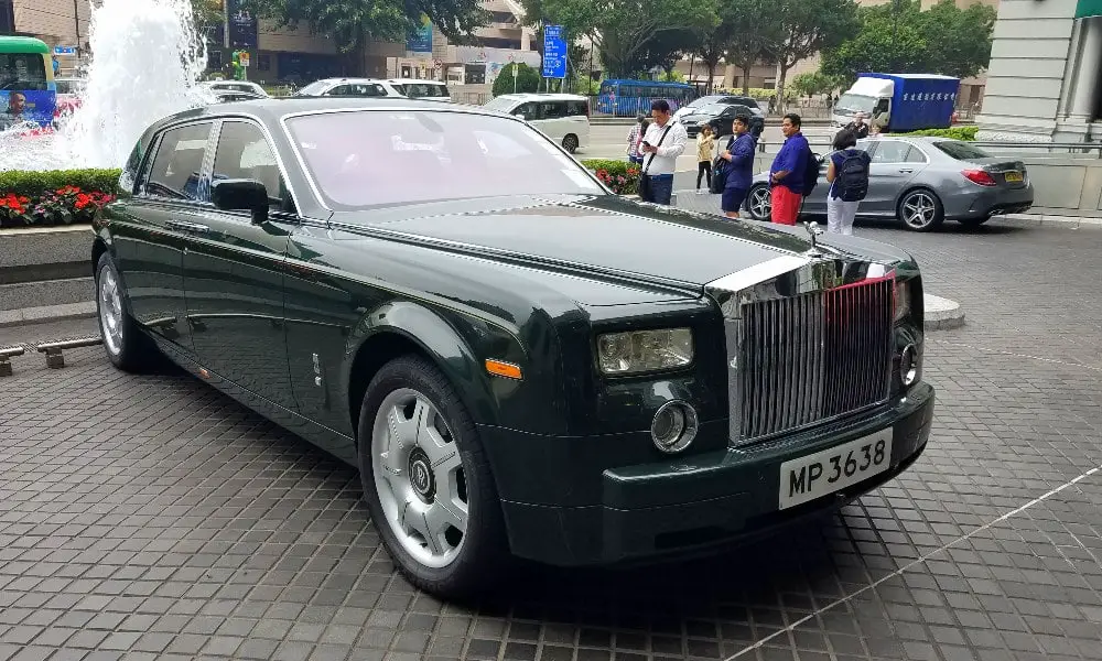 Rolls-Royce-at-the-Peninsula