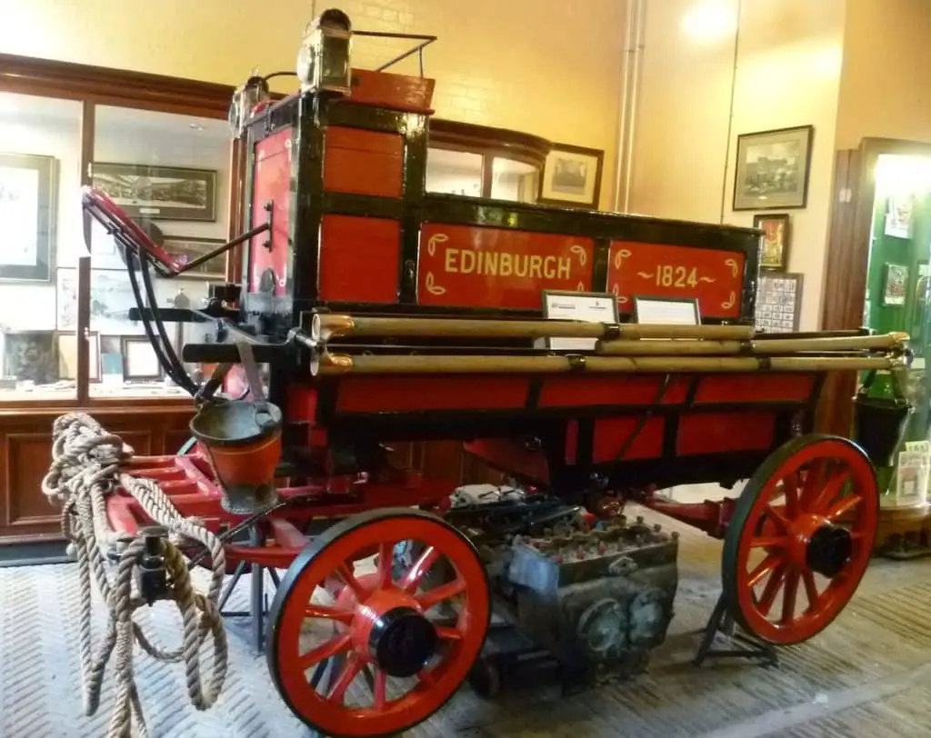 Edinburgh_fire_engine,_1824