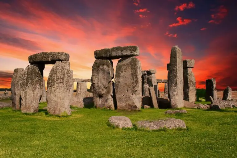Stonehenge From London: How to Get There & Best Transport Options [2023 Edition]
