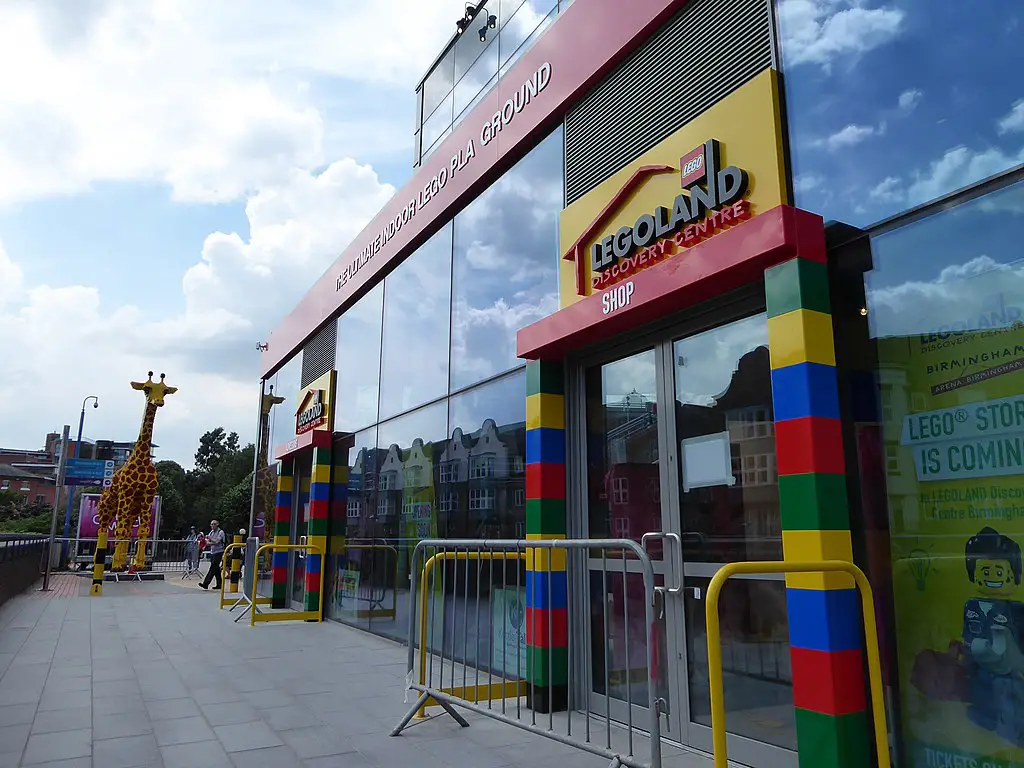 a photo of the front entrance of the legoland discovery centre in birmingham, uk