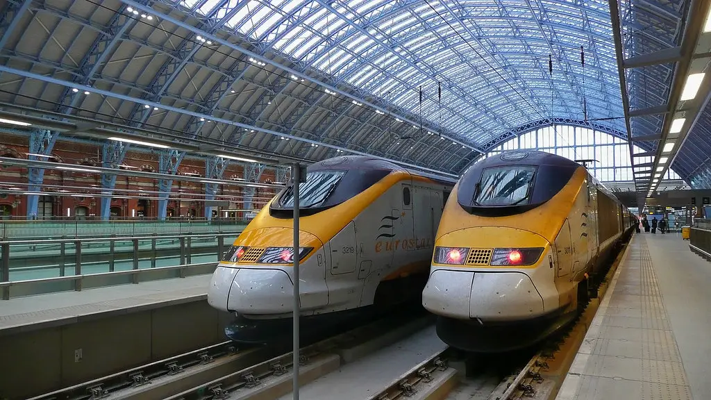 London to Brussels Train: Traveling on the Eurostar (+ Brussels Day Trip) 5